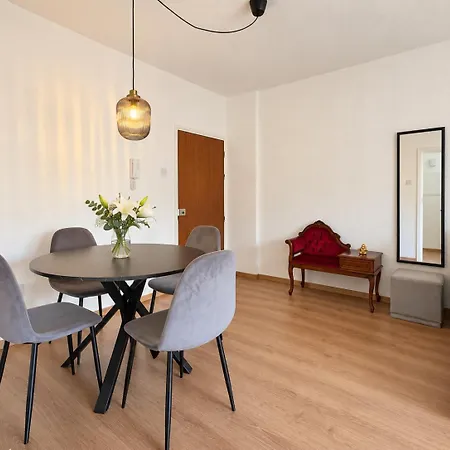 Delta - Apartment *