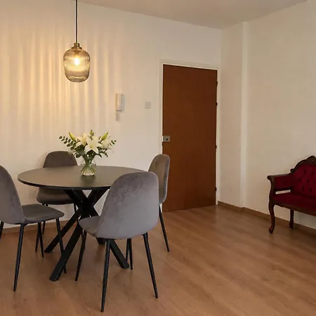 Delta - Apartment *